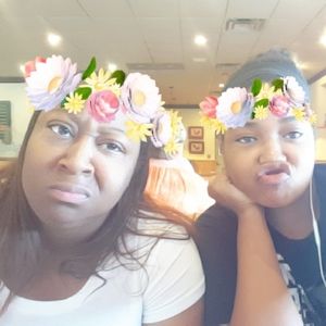 Meet your Posher, Crystal